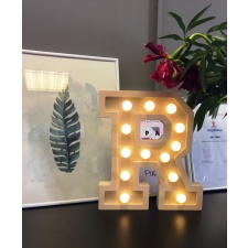 Led täht "R" 30cm